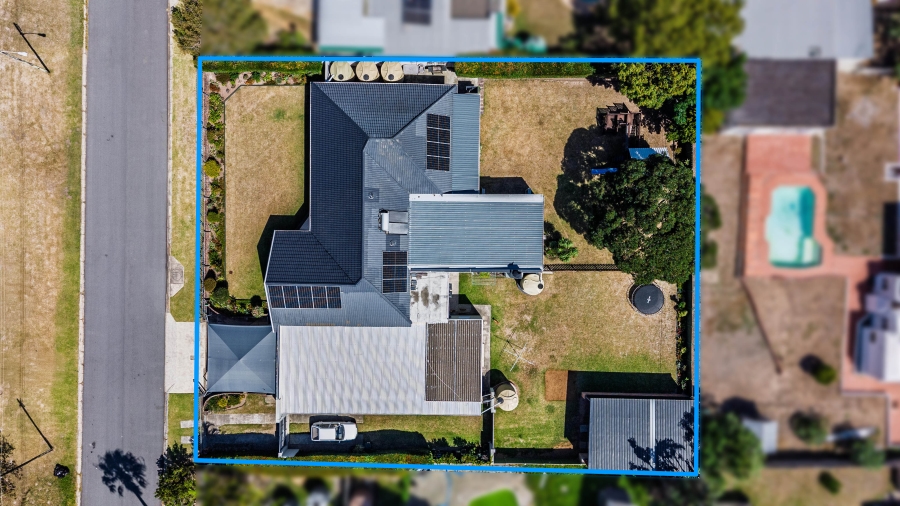 4 Bedroom Property for Sale in Beacon Bay Eastern Cape